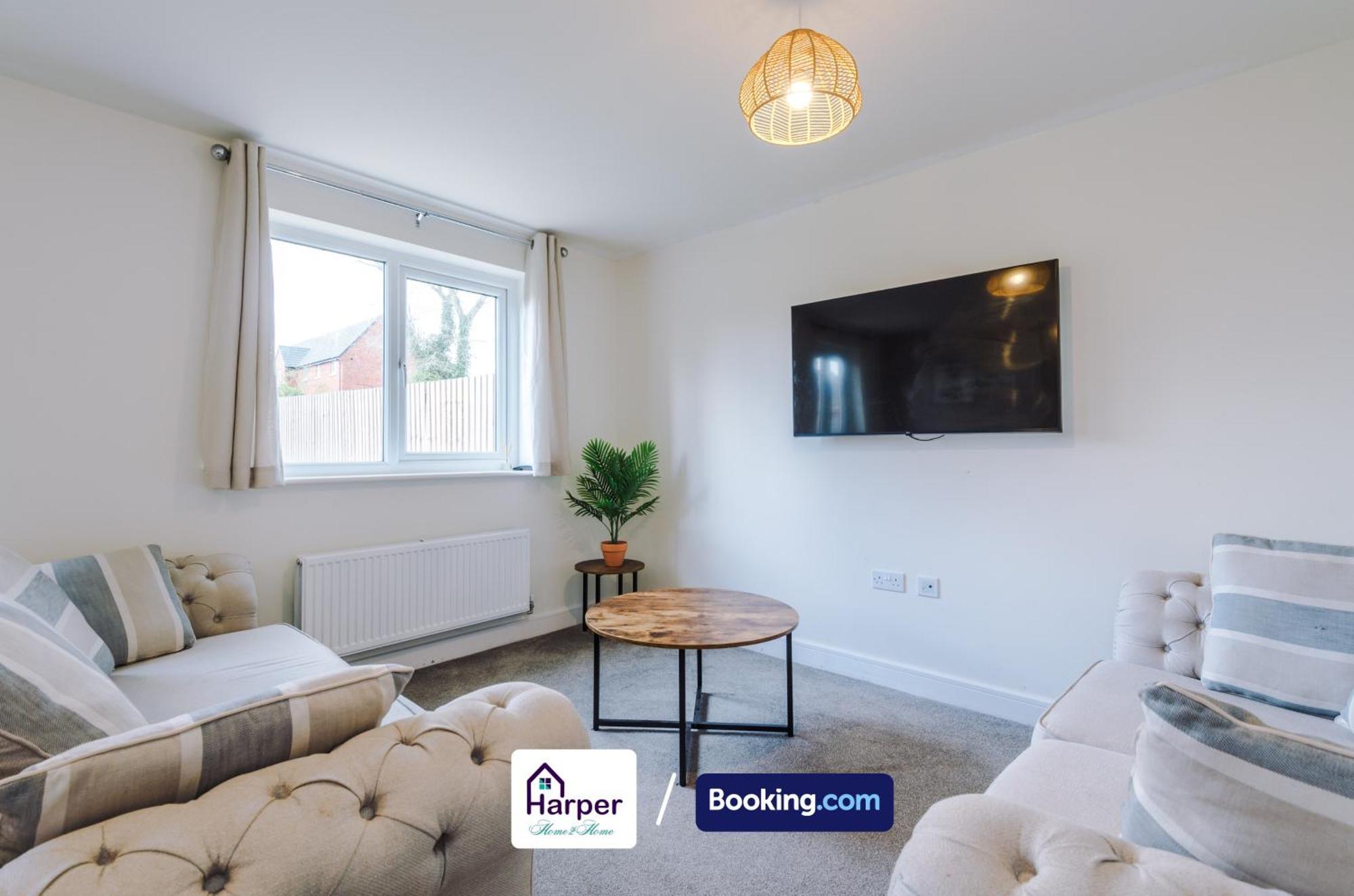 Hough Green Prime Location 3 Storey By Harperletting Short Lets & Serviced Accommodation Chester With Driveway Long Or Short Stays מראה חיצוני תמונה